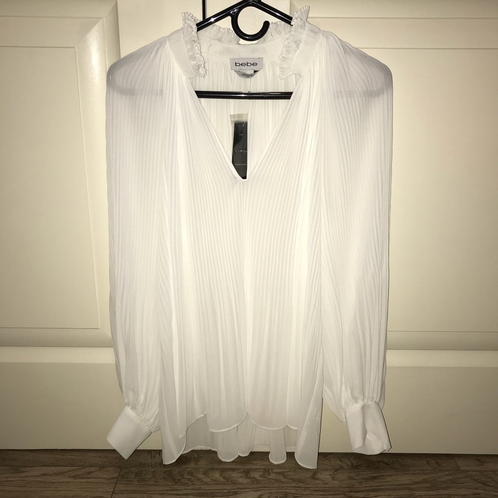 Bebe accordion blouse size L